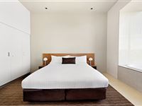1 Bedroom Spa Apartment - Mantra Charles Hotel Launceston
